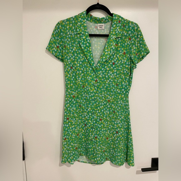 Aritzia Sunday best live green floral dress - Picture 1 of 2